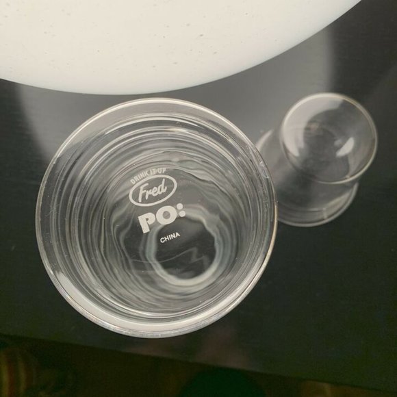 glass shape water carafe with cup by Fred PO: neon - Picture 4 of 6